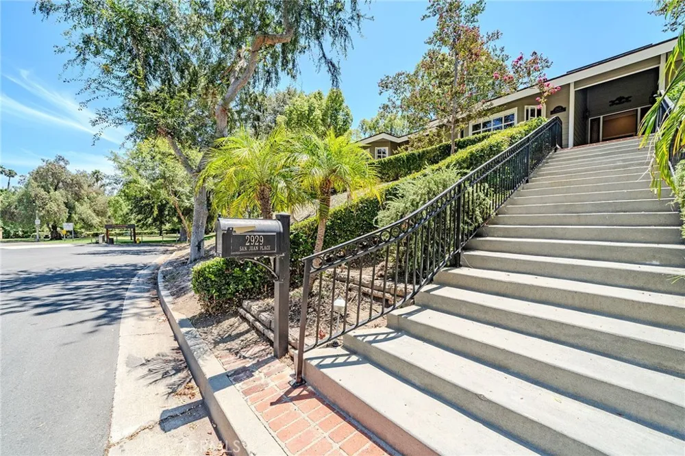2929 San Juan Fullerton, CA 92835