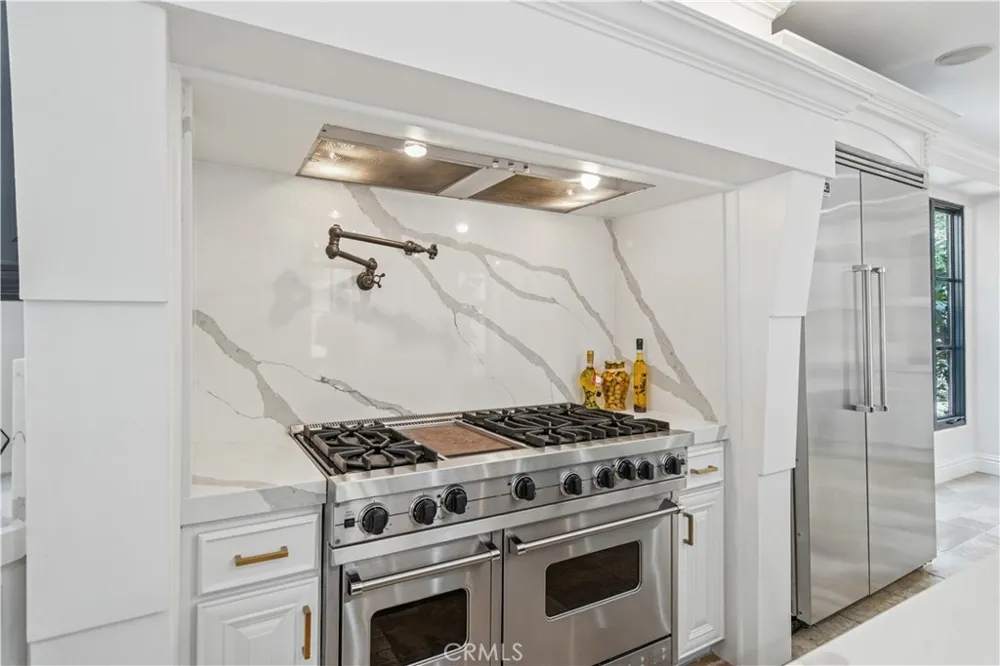 312 Carnation Avenue Corona del Mar, CA 92625