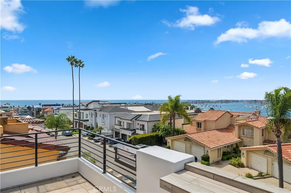 312 Carnation Avenue Corona del Mar, CA 92625