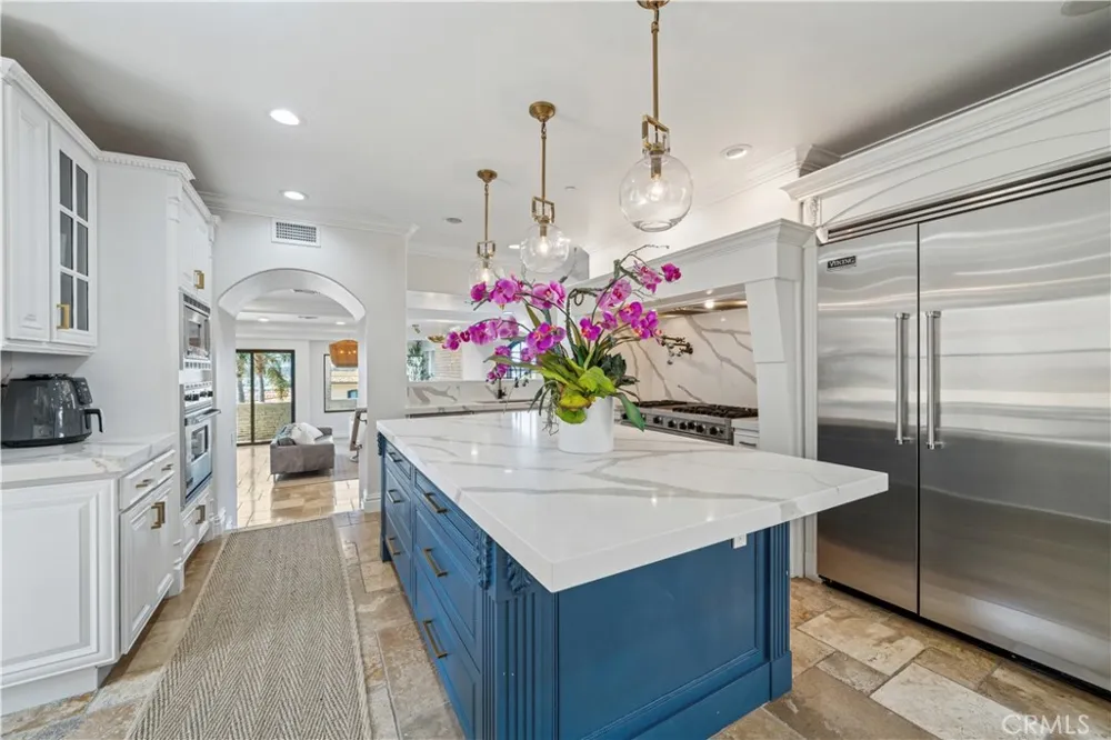 312 Carnation Avenue Corona del Mar, CA 92625