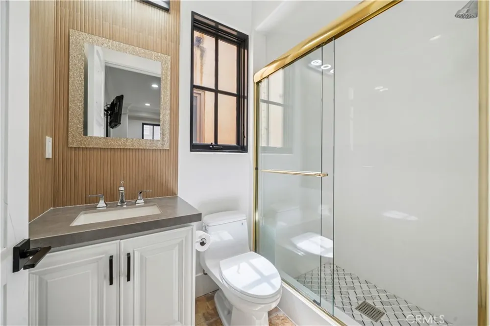 312 Carnation Avenue Corona del Mar, CA 92625