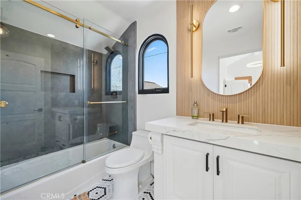 312 Carnation Avenue Corona del Mar, CA 92625