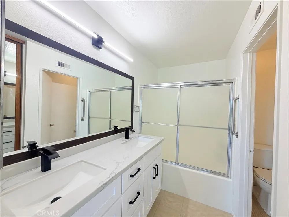 20751 E Crest Walnut, CA 91789