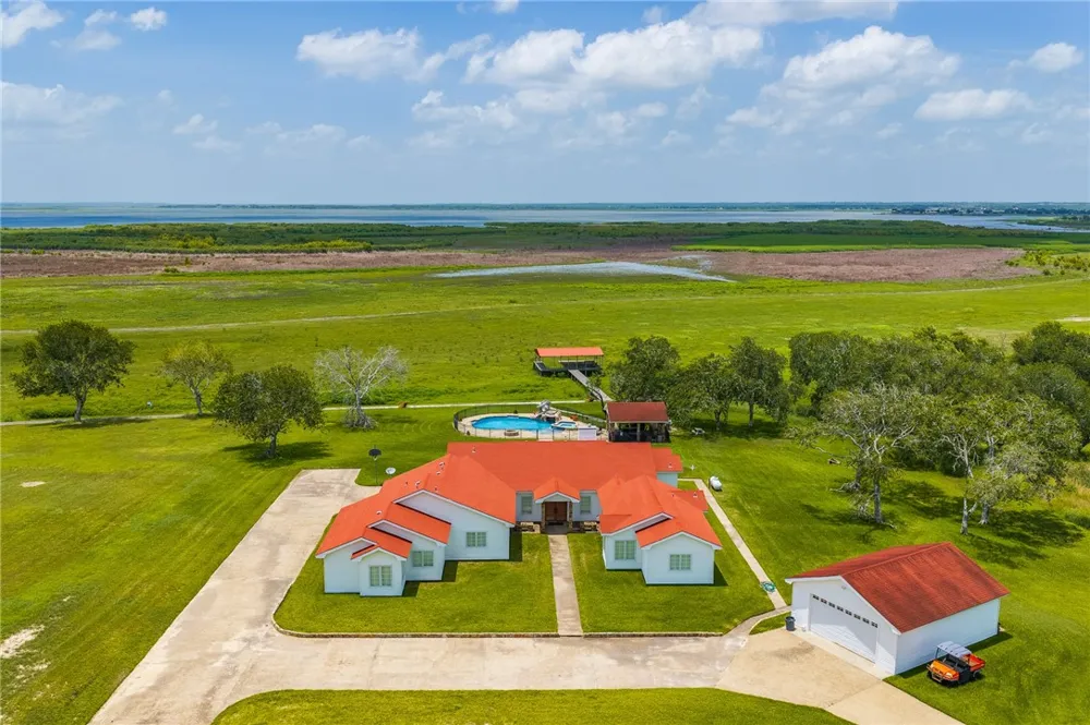 8259 Baldwin Mathis, TX 78368