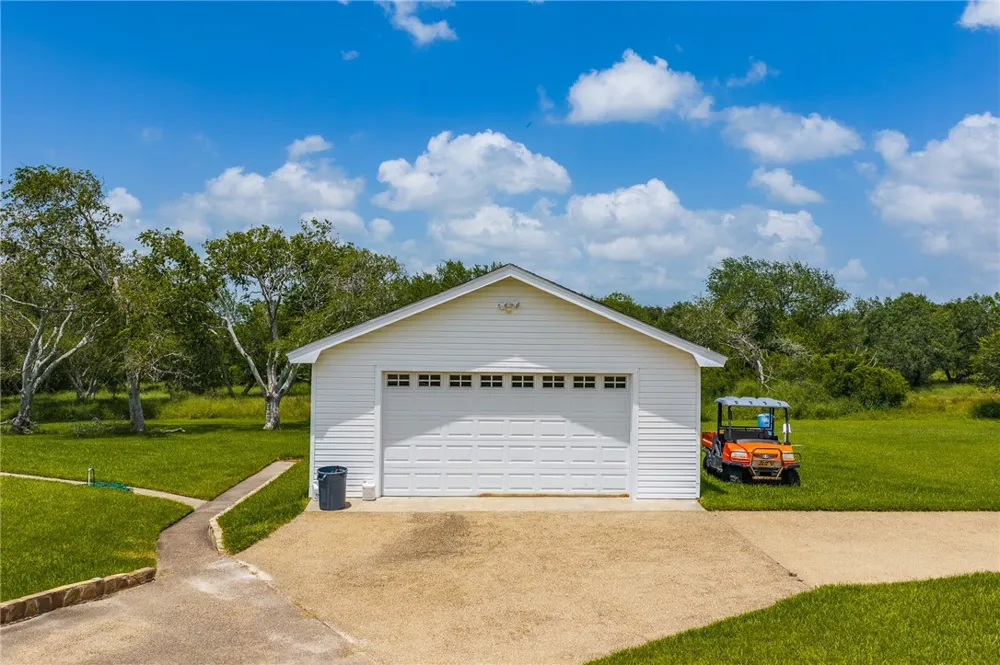 8259 Baldwin Mathis, TX 78368