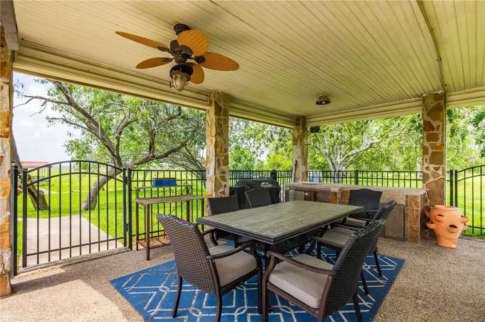 8259 Baldwin Mathis, TX 78368