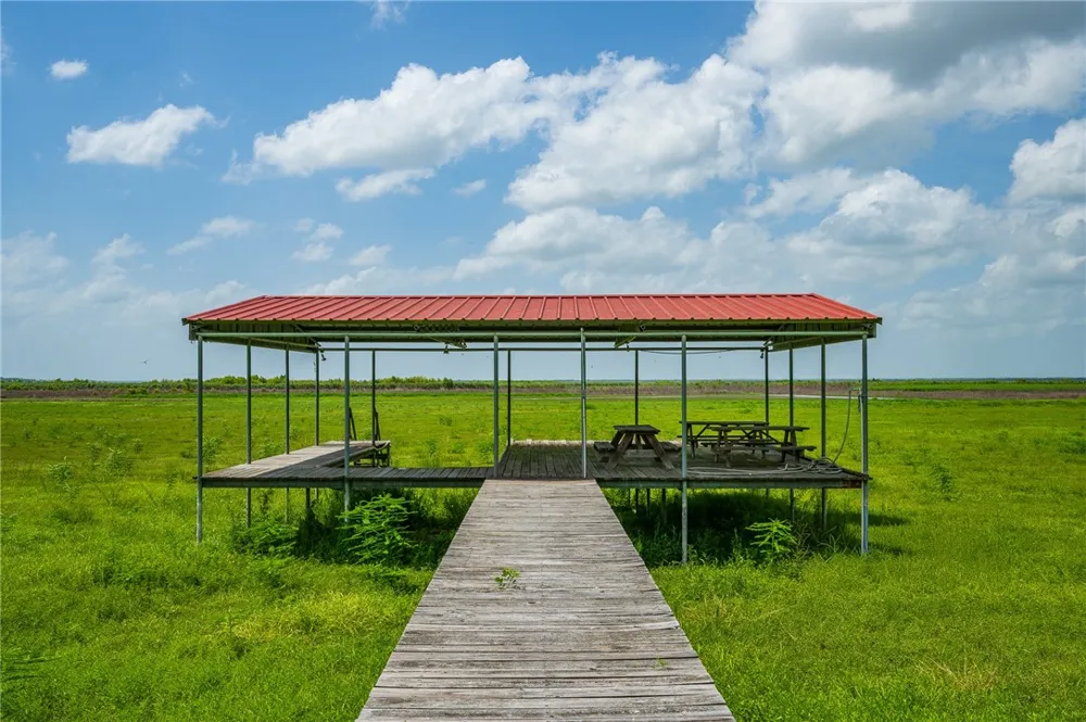 8259 Baldwin Mathis, TX 78368