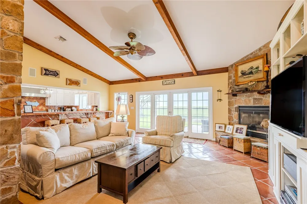 8259 Baldwin Mathis, TX 78368