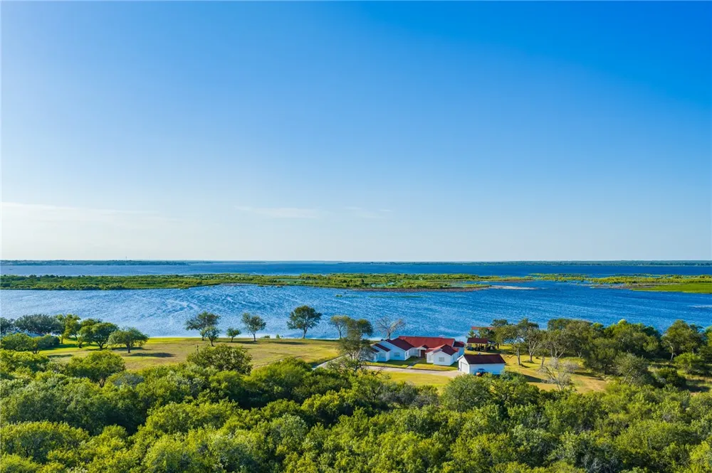 8259 Baldwin Mathis, TX 78368