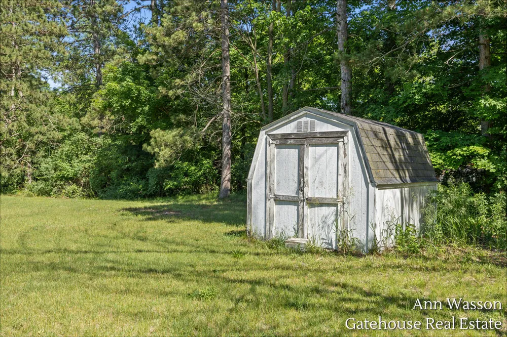 2737 Dane Street Gowen, MI 49326