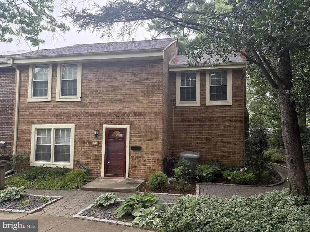 2172 GOLF COURSE DRIVE Reston, VA 20191