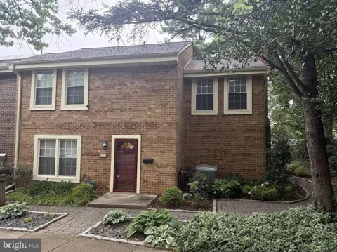 2172 GOLF COURSE DRIVE