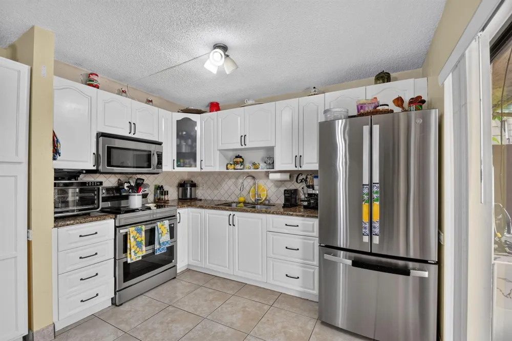 1610 Forest Lakes Circle #B West Palm Beach, FL 33406