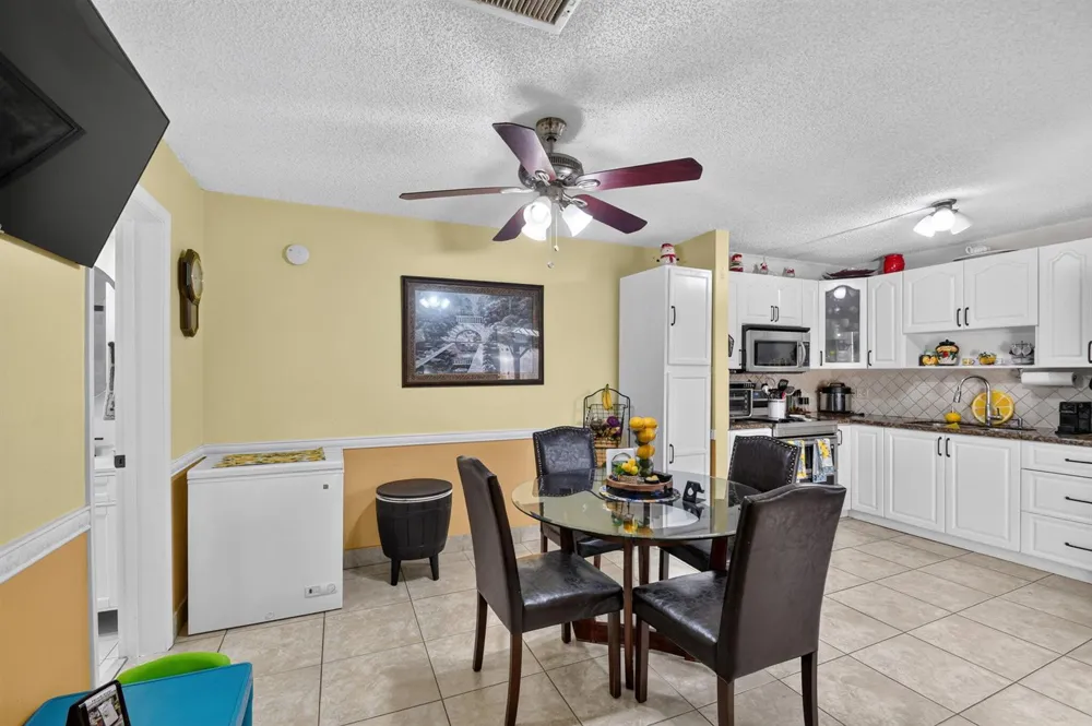 1610 Forest Lakes Circle #B West Palm Beach, FL 33406