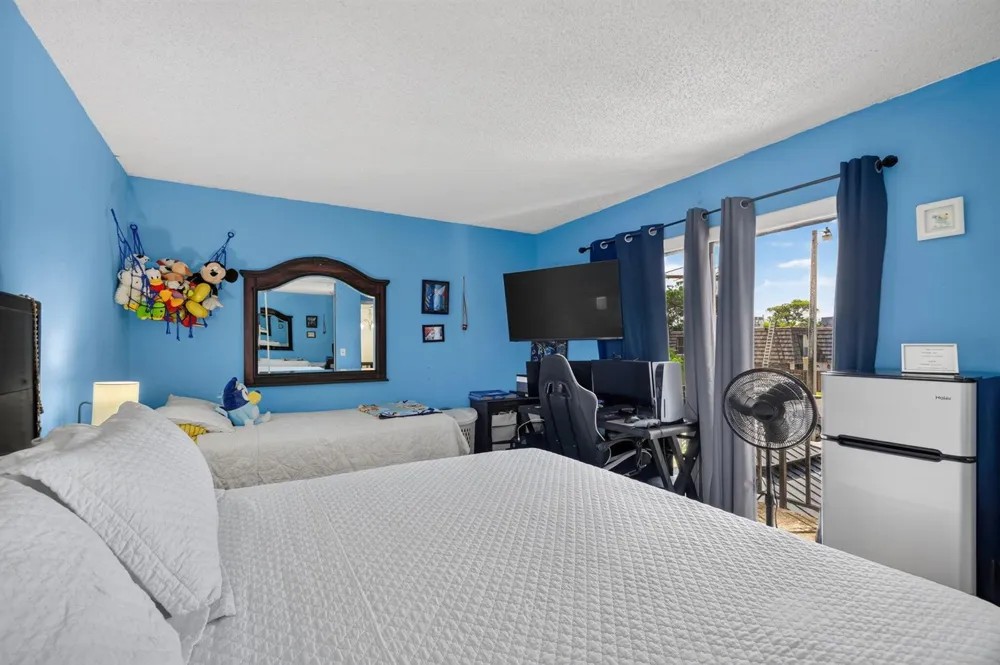 1610 Forest Lakes Circle #B West Palm Beach, FL 33406