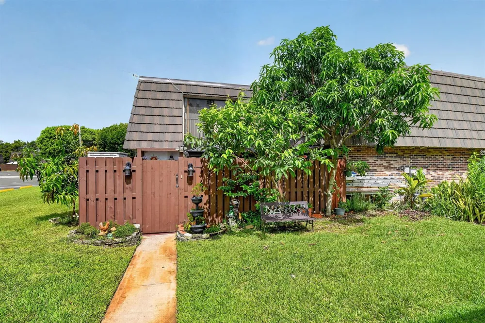 1610 Forest Lakes Circle #B West Palm Beach, FL 33406