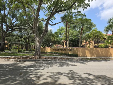 15545 Miami Lakeway N #211