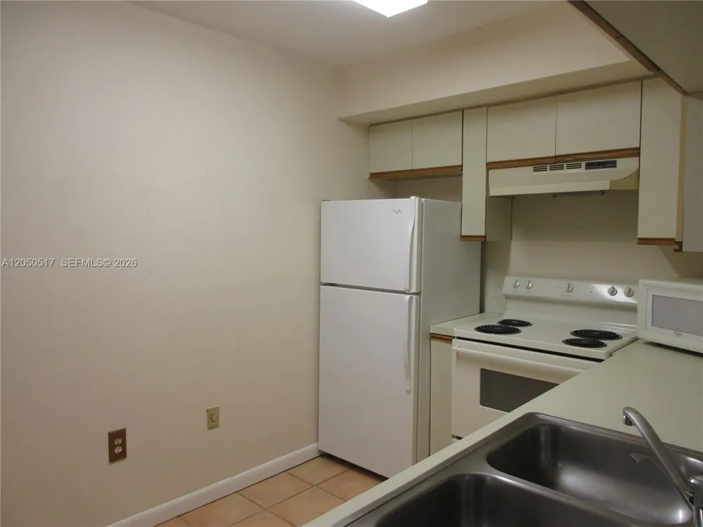 15545 Miami Lakeway N #211 Miami Lakes, FL 33014