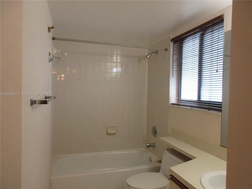 15545 Miami Lakeway N #211 Miami Lakes, FL 33014