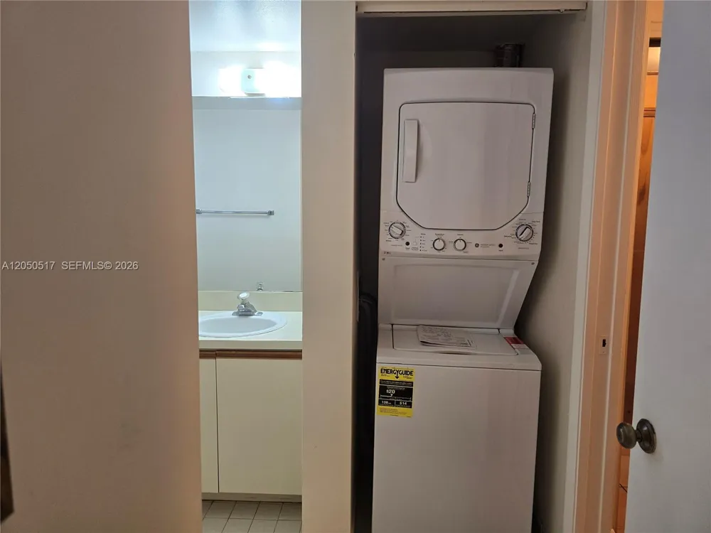15545 Miami Lakeway N #211 Miami Lakes, FL 33014