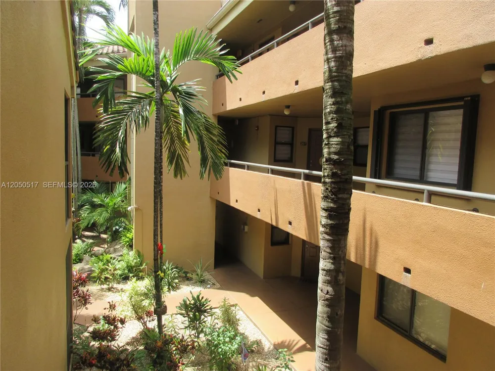 15545 Miami Lakeway N #211 Miami Lakes, FL 33014