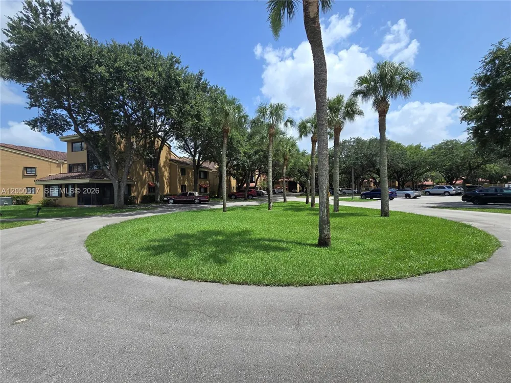 15545 Miami Lakeway N #211 Miami Lakes, FL 33014