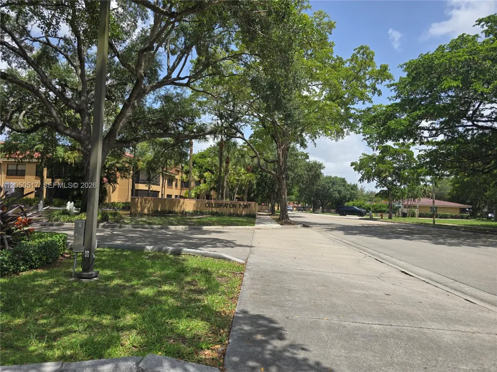 15545 Miami Lakeway N #211 Miami Lakes, FL 33014