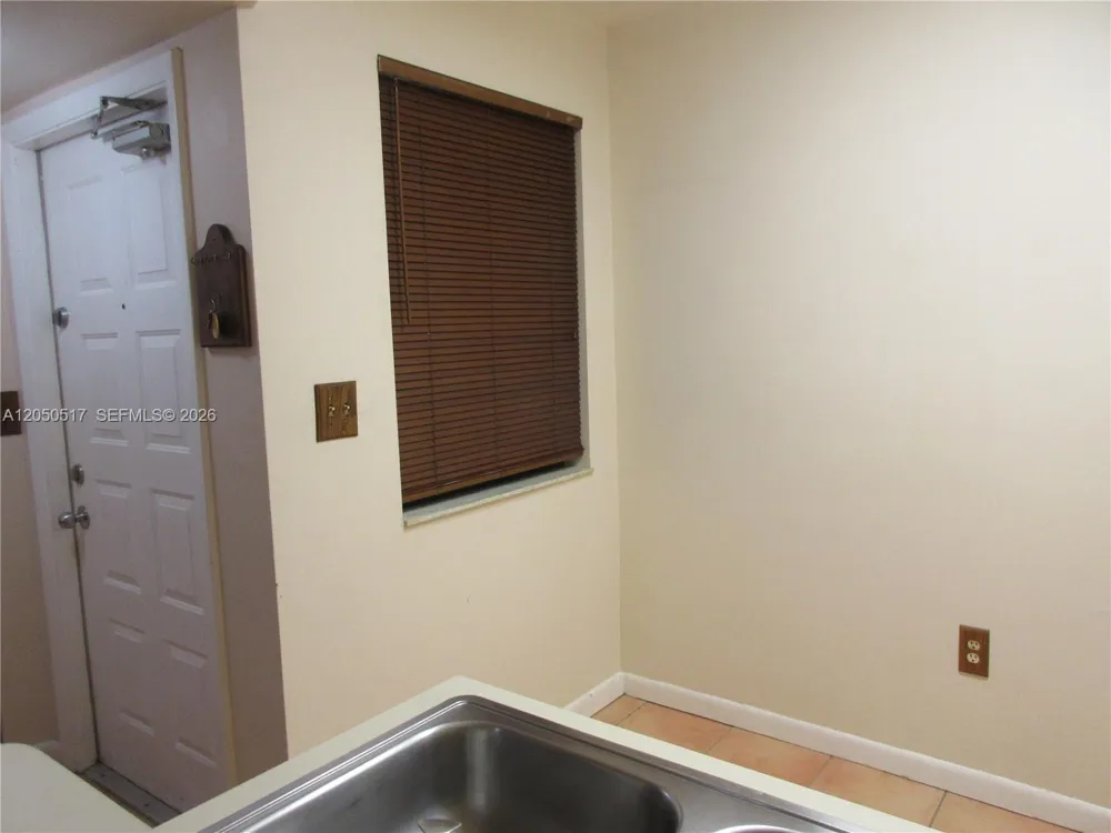 15545 Miami Lakeway N #211 Miami Lakes, FL 33014