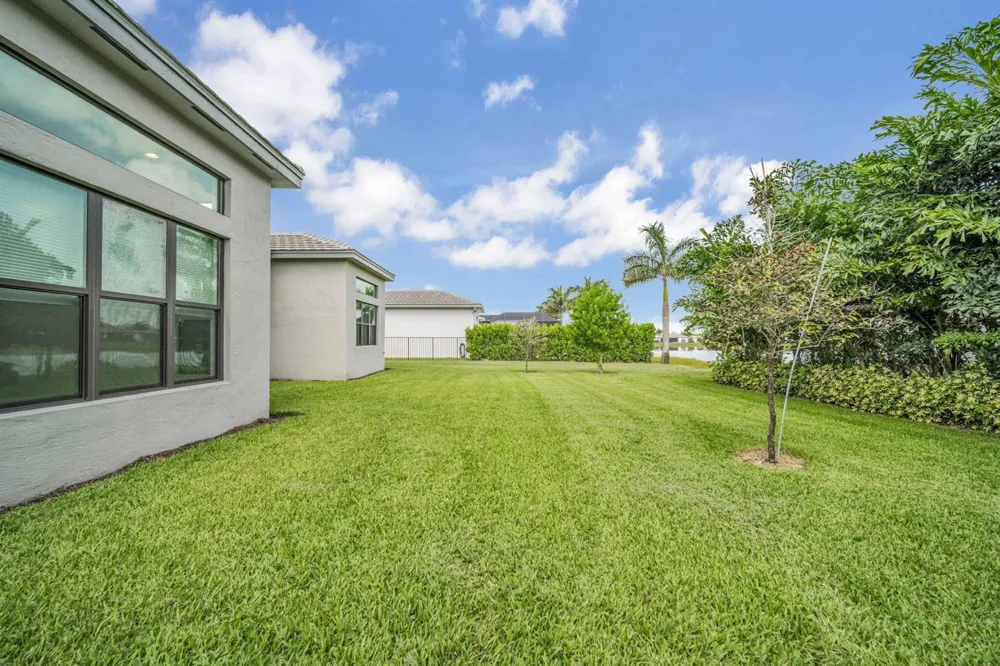 10925 Glen Orchard Lane Boynton Beach, FL 33473