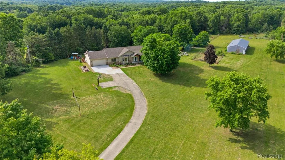 1350 Bald Eagle Lake Road Groveland Township, MI 48462