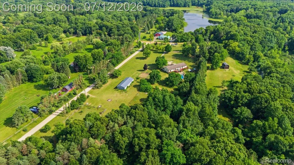 1350 Bald Eagle Lake Road Groveland Township, MI 48462