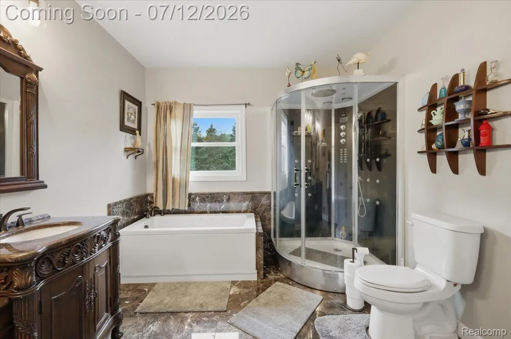 1350 Bald Eagle Lake Road Groveland Township, MI 48462