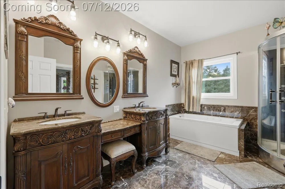 1350 Bald Eagle Lake Road Groveland Township, MI 48462