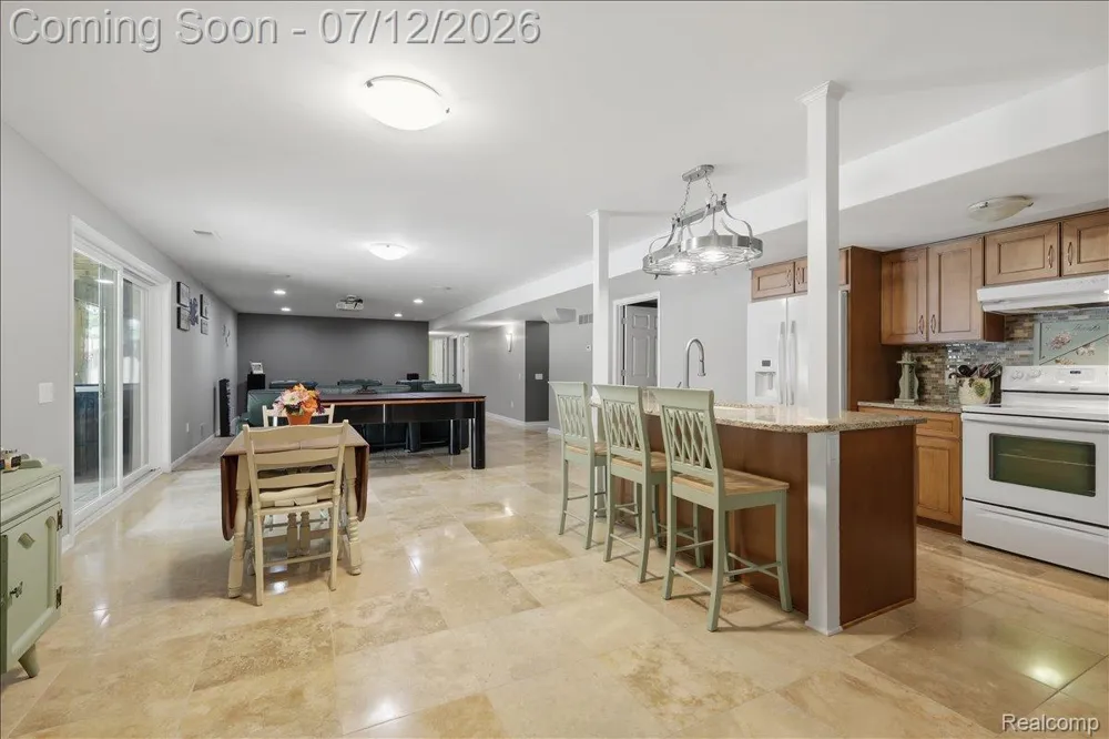 1350 Bald Eagle Lake Road Groveland Township, MI 48462