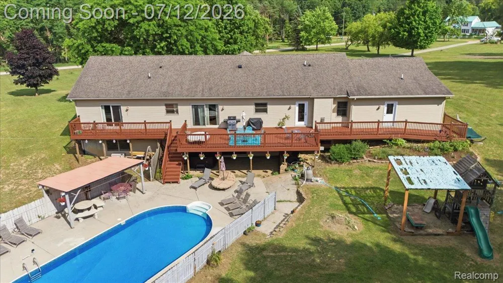 1350 Bald Eagle Lake Road Groveland Township, MI 48462