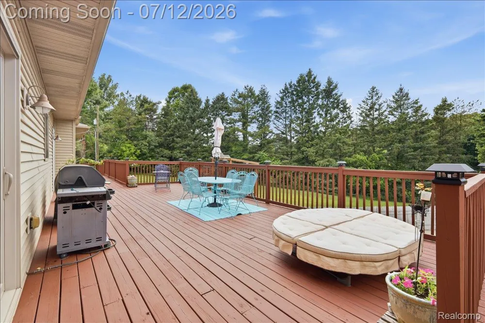 1350 Bald Eagle Lake Road Groveland Township, MI 48462