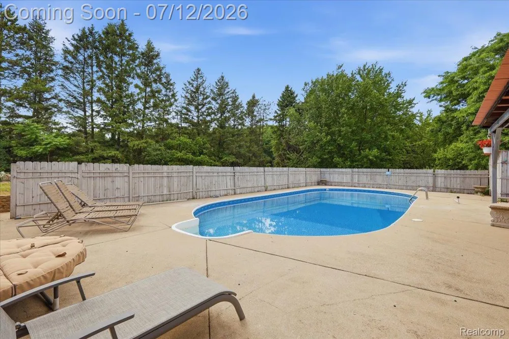1350 Bald Eagle Lake Road Groveland Township, MI 48462