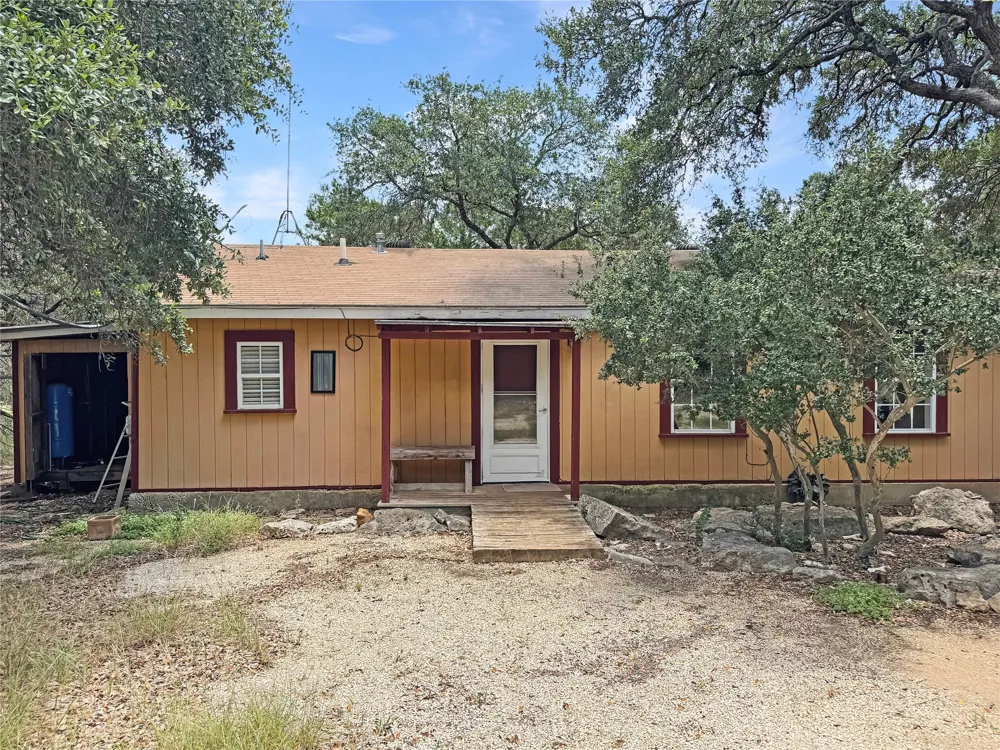 1101 Days End Road Wimberley, TX 78676