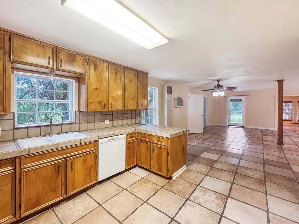 1101 Days End Road Wimberley, TX 78676