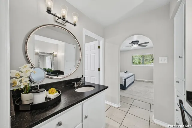 109 HONEY BEE LN Shavano Park, TX 78231