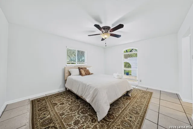 109 HONEY BEE LN Shavano Park, TX 78231