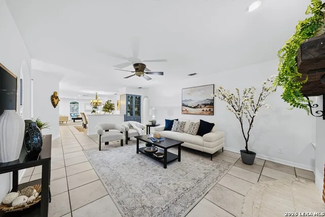 109 HONEY BEE LN Shavano Park, TX 78231