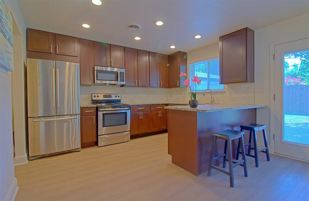 12220 Eunice Street Farmers Branch, TX 75234