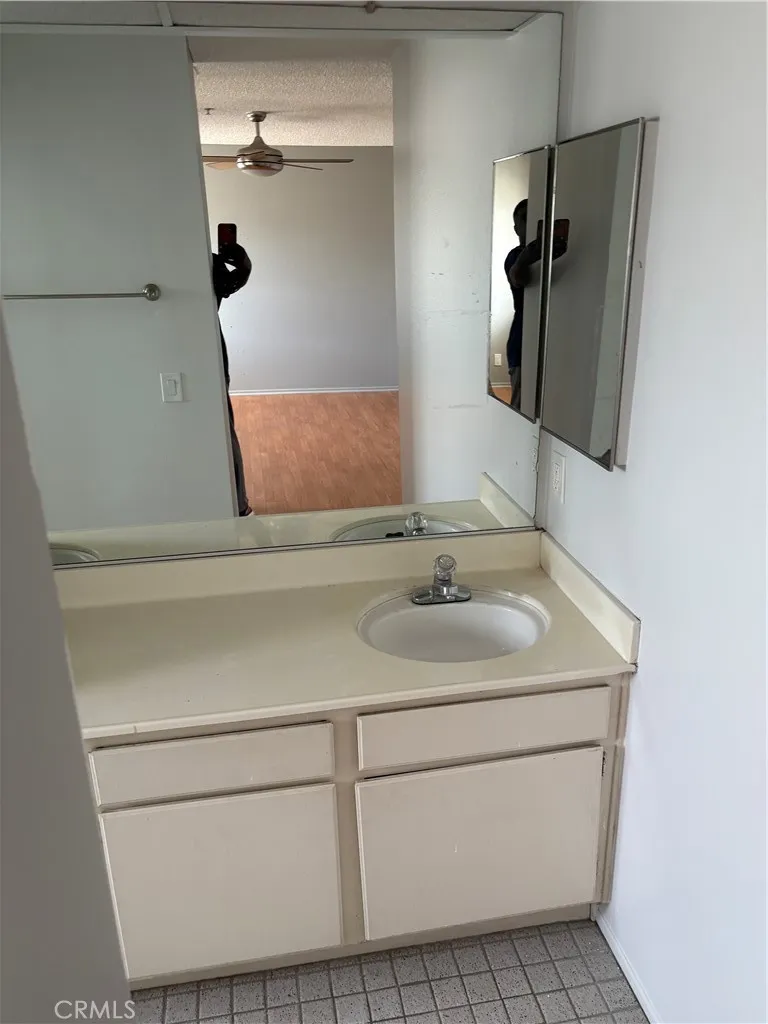 13550 Foothill Boulevard #3 Sylmar, CA 91342