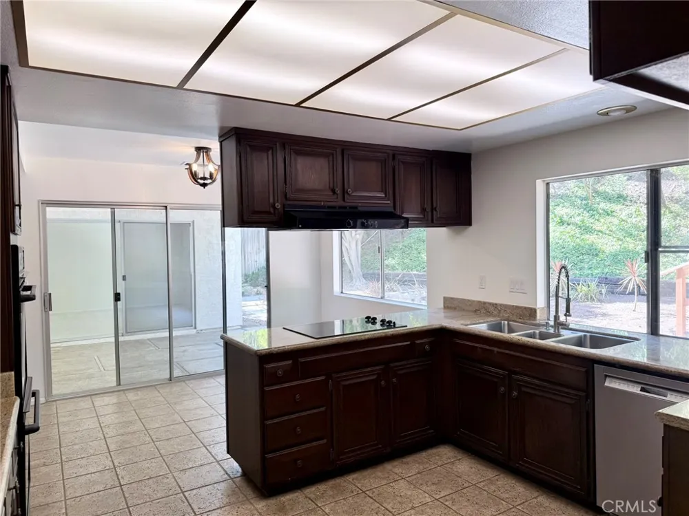 4356 Cartesian Palos Verdes Peninsula, CA 90274