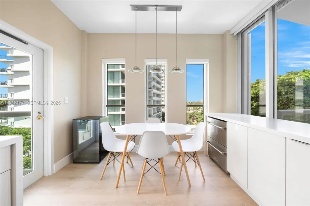 2645 S Bayshore Dr #601 Miami, FL 33133