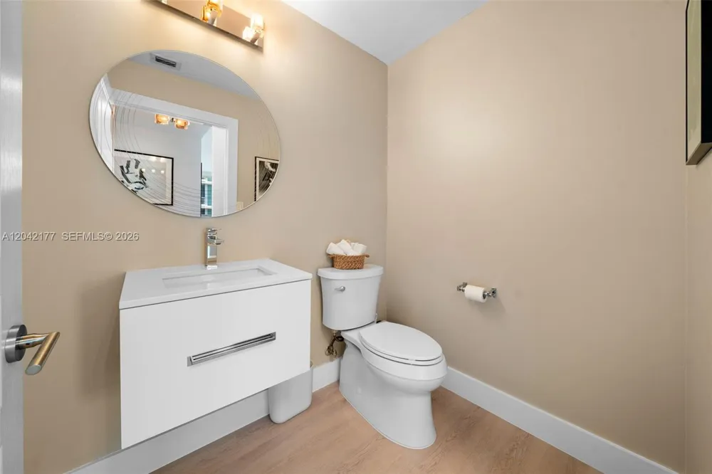 2645 S Bayshore Dr #601 Miami, FL 33133