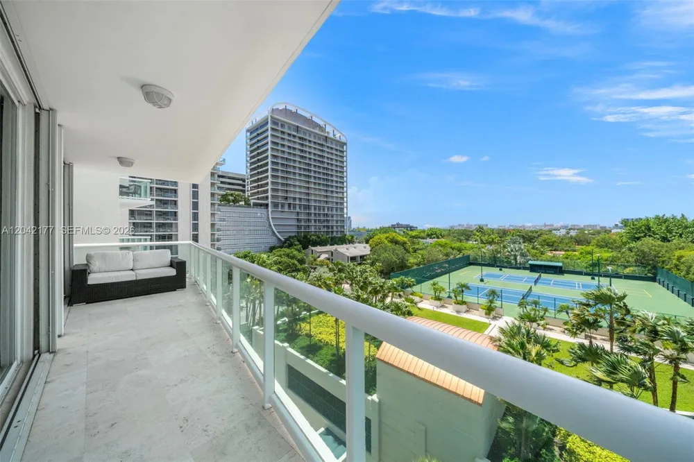 2645 S Bayshore Dr #601 Miami, FL 33133