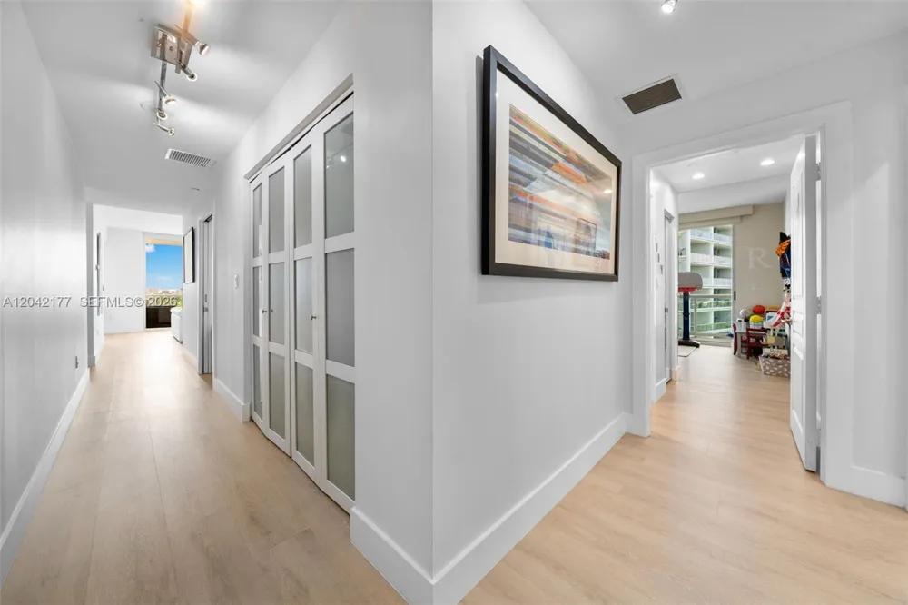 2645 S Bayshore Dr #601 Miami, FL 33133
