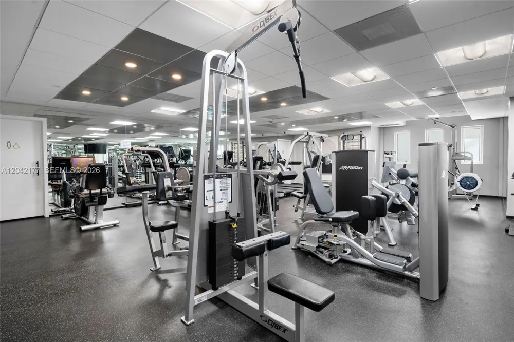 2645 S Bayshore Dr #601 Miami, FL 33133